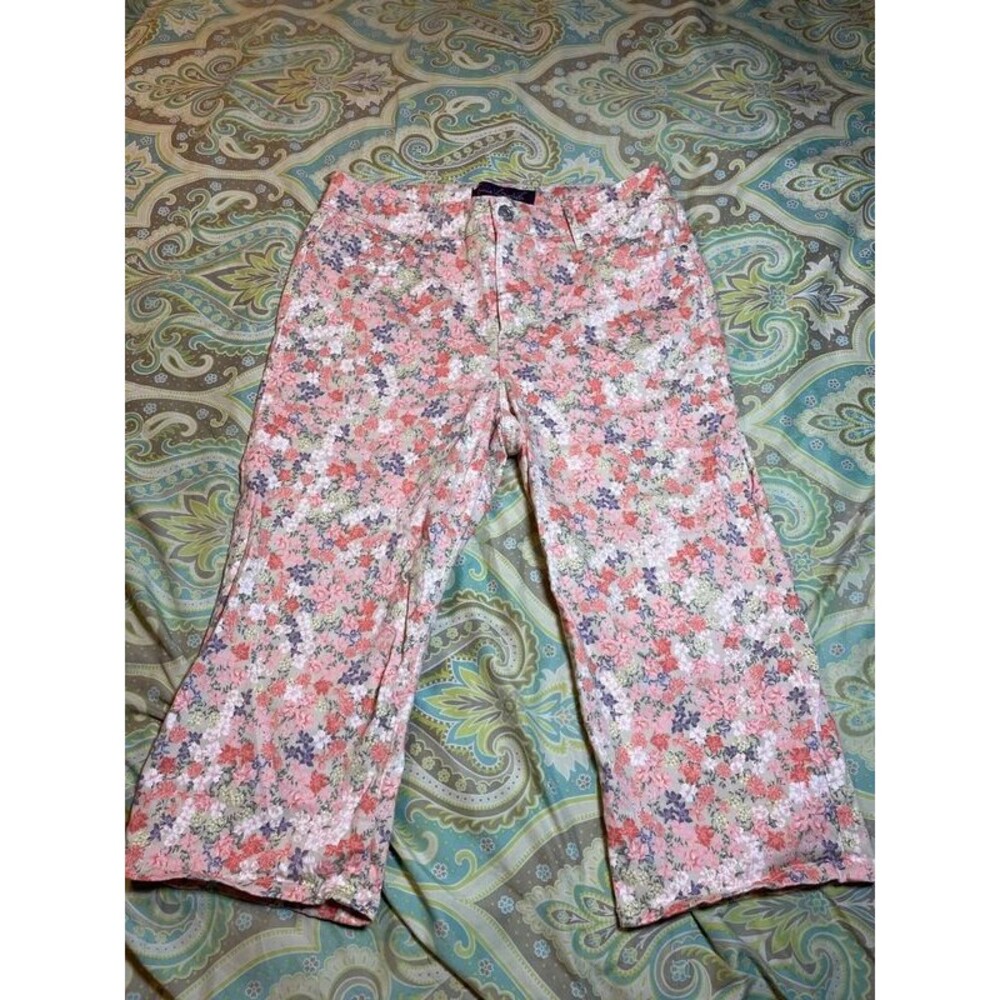 Gloria Vanderbilt Floral Capri Pants